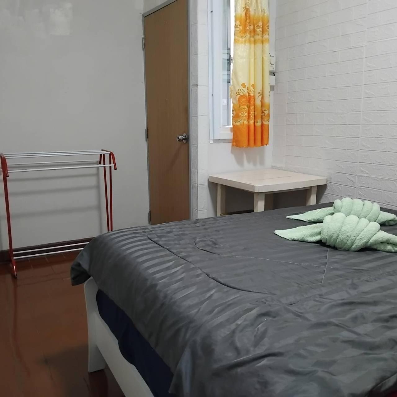 Sleepwith Me Hostel Μπανγκόκ Εξωτερικό φωτογραφία